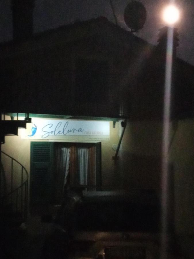Soleluna Carro Bagian luar foto